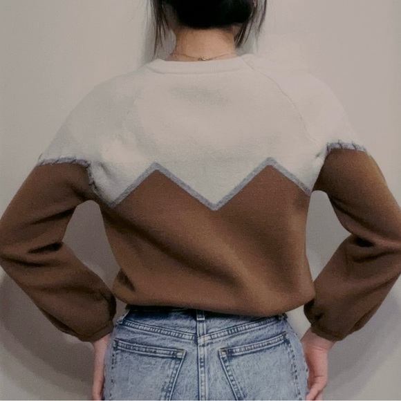 Print sweater with zigzag detail - Picture 2 of 4